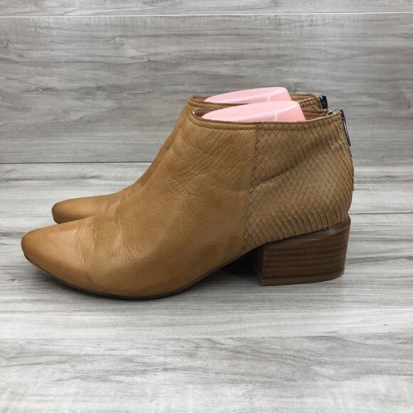 Silent D Anthropologie Ankle Boots Women's EU 39 Brown Leather Back Zip Booties - Picture 2 of 12